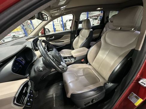 Used 2019 Hyundai Santa Fe AWD image 17