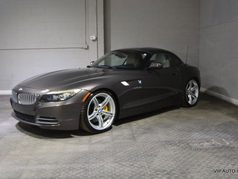 Used 2010 BMW Z4 sDrive35i image 2