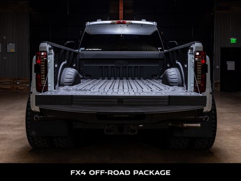 Used 2026 Ford F350 XLT w/ 360-Degree Camera Package AWD/4WD image 9