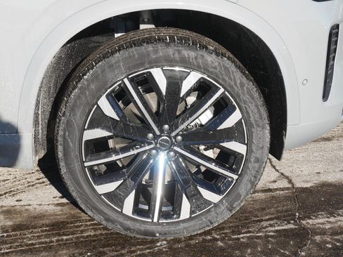 New 2026 Volvo XC90 B6 Ultra w/ Lounge Package image 4