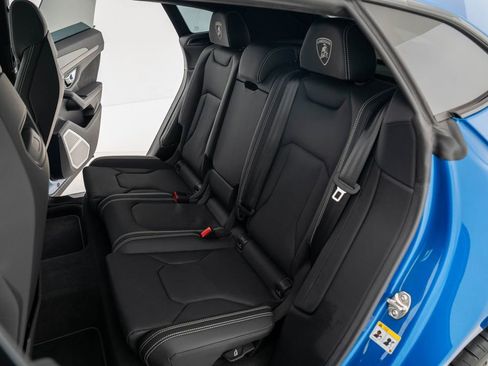 Used 2023 Lamborghini Urus S image 37