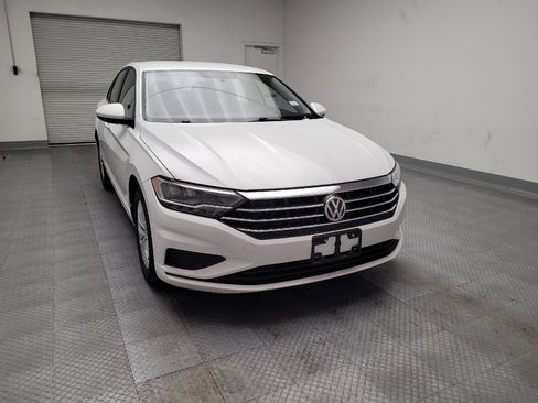 Used 2019 Volkswagen Jetta R-Line image 14