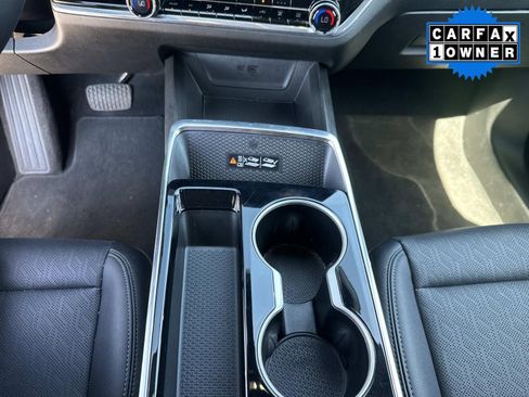 Used 2025 Chevrolet Equinox LT w/ Convenience Package II image 30