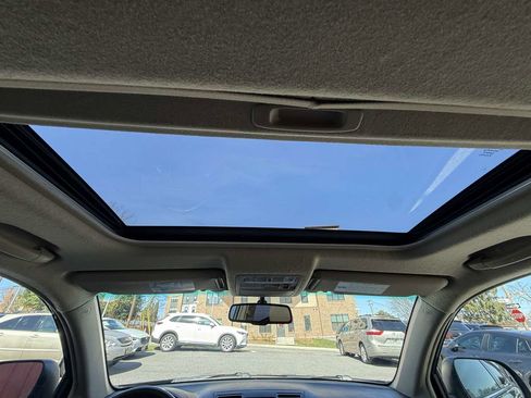 Used 2013 Toyota Highlander Limited image 27