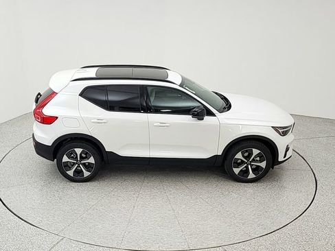 New 2026 Volvo XC40 B5 Plus w/ Climate Package image 16