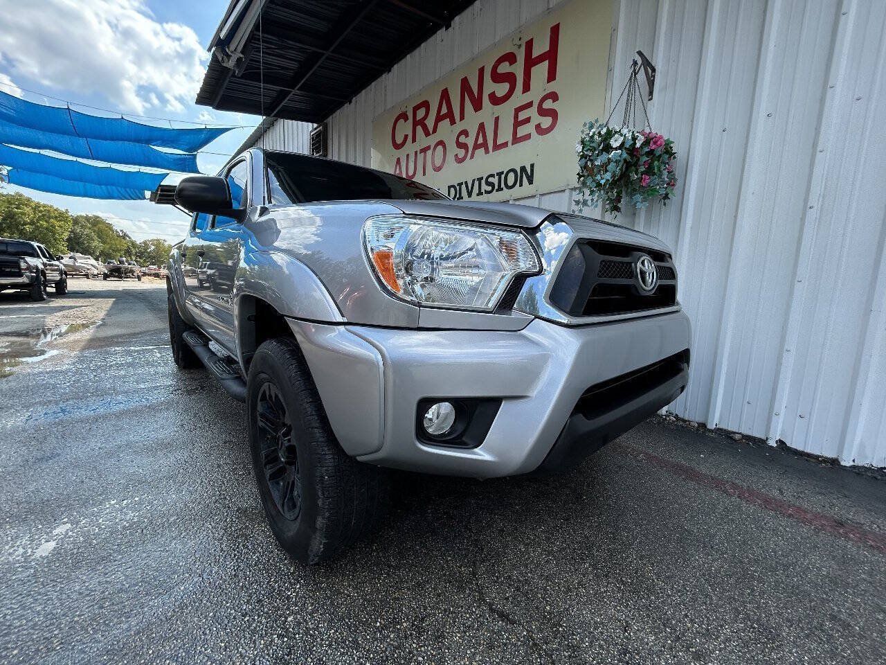 Used 2015 Toyota Tacoma PreRunner w/ SR5 Package RWD image 1