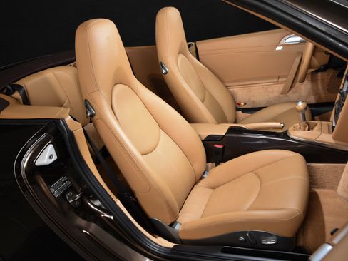 Used 2008 Porsche 911 Carrera S RWD image 5
