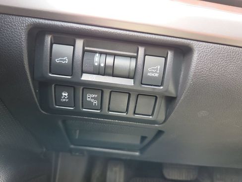 Used 2015 Subaru Outback 2.5i Limited AWD/4WD image 27