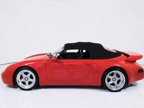 Used 1989 Porsche 911 Carrera RWD image 16