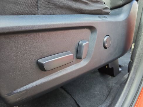 Used 2016 Toyota Tundra SR5 AWD/4WD image 28