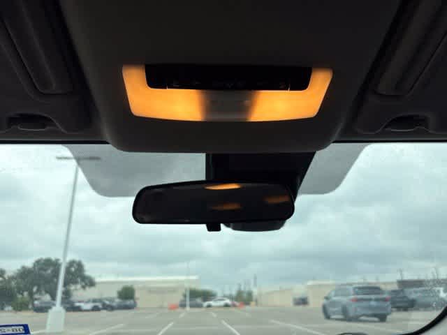 Used 2020 Nissan Versa S FWD image 19