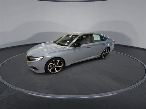 Used 2022 Honda Accord Sport image 4