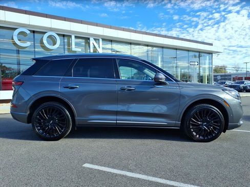 Certified 2022 Lincoln Corsair Reserve w/ Equipment Group 201A image 8