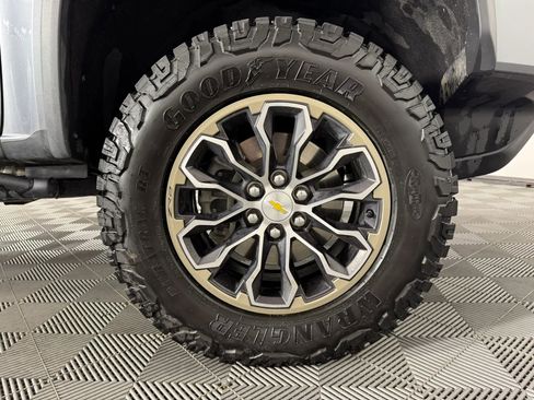 Used 2022 Chevrolet Colorado ZR2 image 46