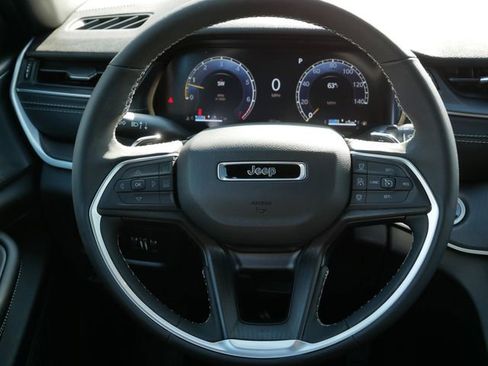 New 2026 Jeep Grand Cherokee Laredo AWD/4WD image 17