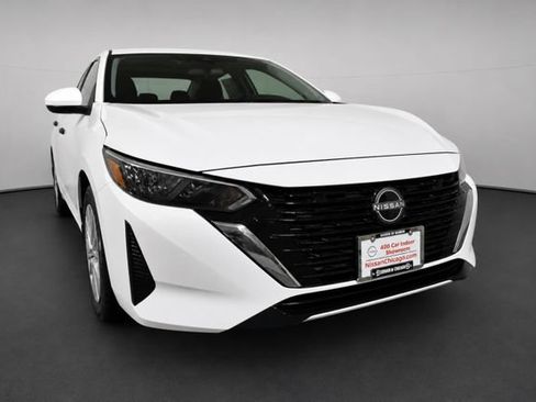 Used 2025 Nissan Sentra S FWD image 3