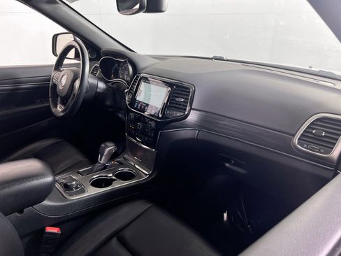 Used 2021 Jeep Grand Cherokee Limited image 27