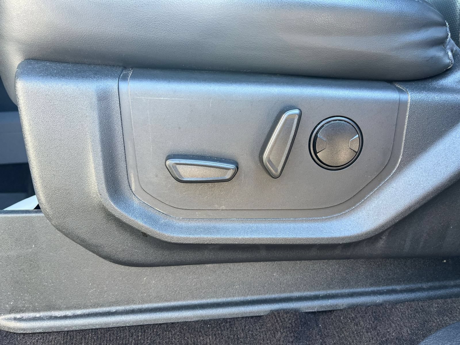 Used 2023 Ford Expedition XLT RWD image 22