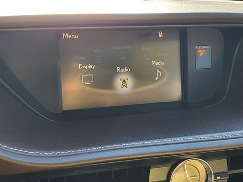 Used 2018 Lexus ES 350 w/ Premier Package image 36