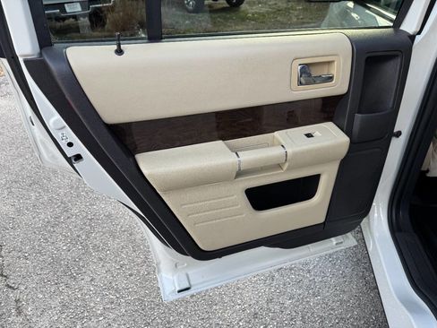 Used 2013 Ford Flex Limited image 39
