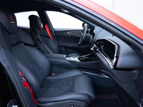 Used 2025 Ferrari Purosangue AWD/4WD image 53