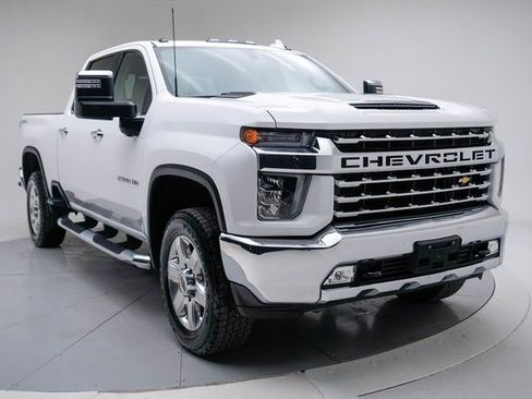 Used 2023 Chevrolet Silverado 2500 LTZ w/ LTZ Convenience Package image 10