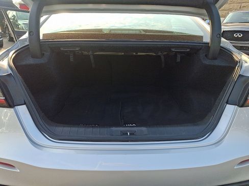 Used 2019 Nissan Maxima 3.5 SV image 28