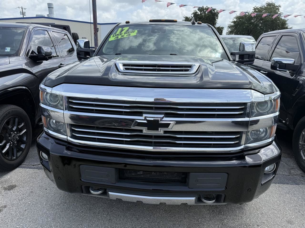Used 2017 Chevrolet Silverado 3500 High Country w/ Duramax Plus Package AWD/4WD image 2