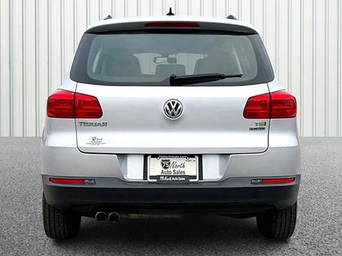 Used 2017 Volkswagen Tiguan S image 5
