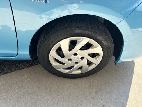 Used 2015 Toyota Prius C One FWD image 14