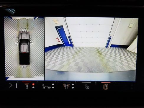 Used 2025 GMC Sierra 2500 AT4 w/ AT4 Premium Plus Package image 15