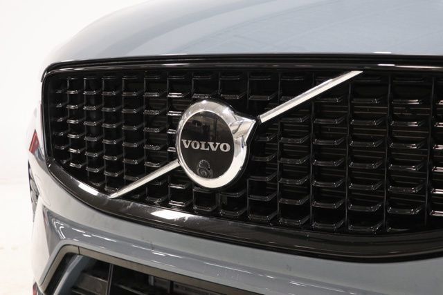 Used 2023 Volvo XC60 T8 Ultimate w/ Climate Package AWD/4WD image 12