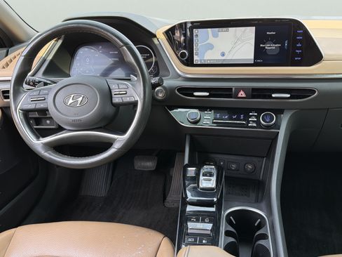 Used 2021 Hyundai Sonata Limited w/ Cargo Package FWD image 9