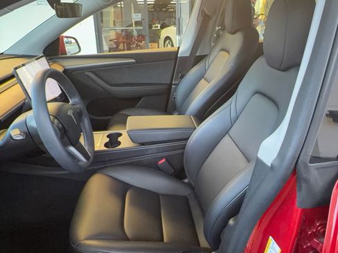 Used 2023 Tesla Model Y Long Range image 12