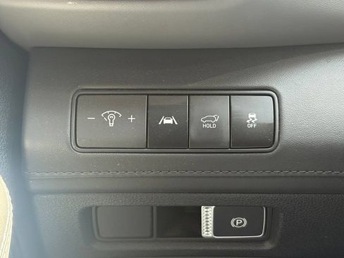 Used 2022 Hyundai Santa Fe SEL w/ Convenience + Premium Package FWD image 25