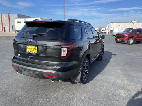 Used 2014 Ford Explorer Sport w/ Equipment Group 401A AWD/4WD image 2