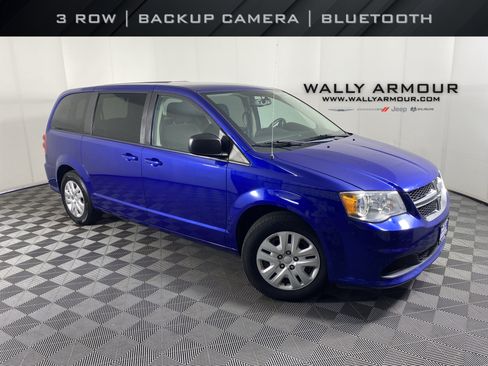 Used 2018 Dodge Grand Caravan SE w/ UConnect Hands-Free Group FWD image 1