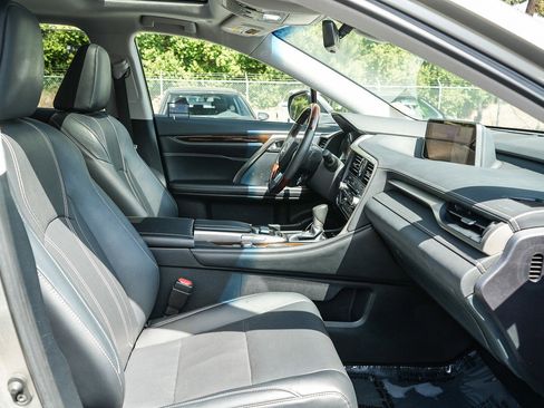 Used 2019 Lexus RX 350 FWD w/ Navigation Package image 16