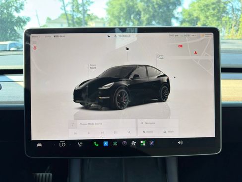 Used 2024 Tesla Model Y Performance AWD/4WD image 28