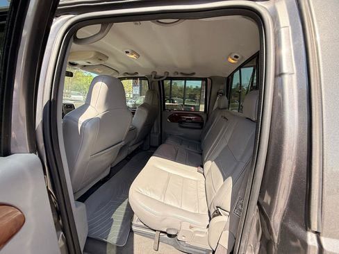 Used 2004 Ford F250 Lariat image 21