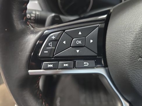 Used 2023 Nissan Altima 2.5 SR AWD/4WD image 16