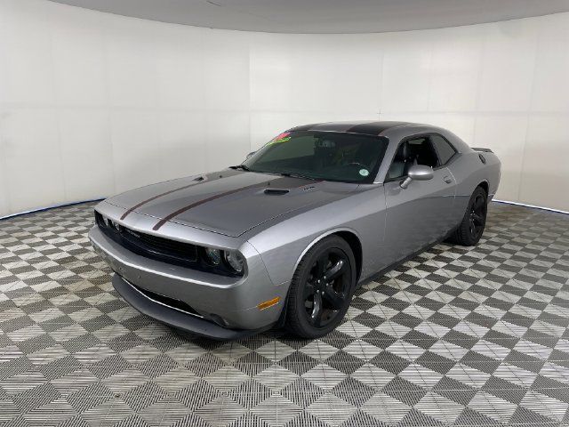 Used 2014 Dodge Challenger R/T Plus RWD image 1