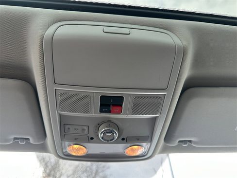 Used 2018 Volkswagen Passat 2.0T SE image 27