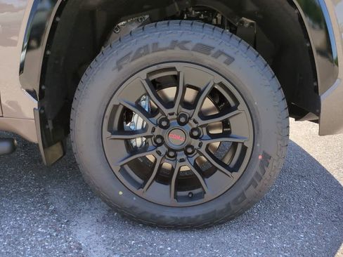 New 2026 Toyota Tundra Platinum AWD/4WD image 11