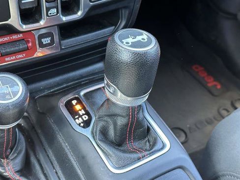 Used 2020 Jeep Wrangler Unlimited Rubicon AWD/4WD image 44