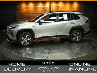 Used 2022 Toyota RAV4 SE w/ Weather & Moonroof Package AWD/4WD video 1