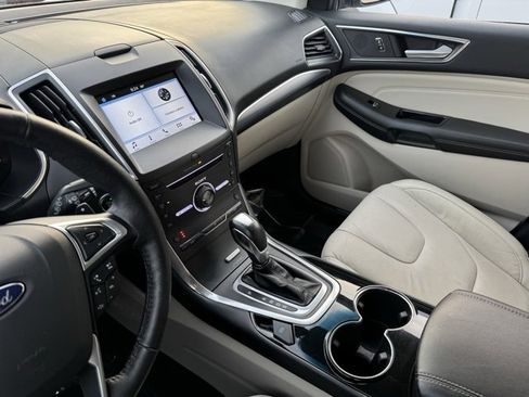 Used 2016 Ford Edge Titanium image 15