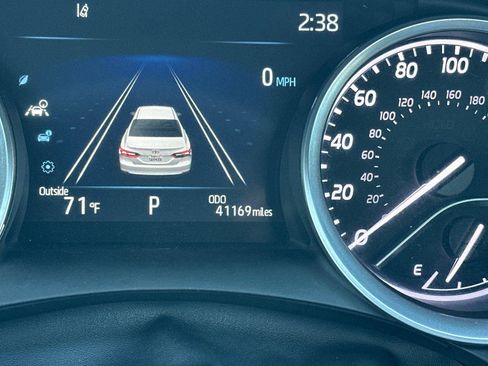 Used 2022 Toyota Camry LE image 23