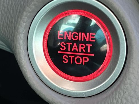 Used 2018 Honda Accord Touring image 30