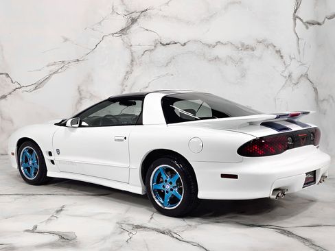Used 1999 Pontiac Firebird Formula image 14
